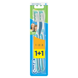 Щітка зубна Oral-B Natural Fresh 40 medium