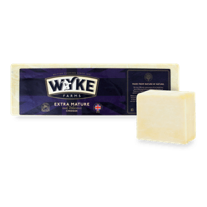 Сир Wyke Farms «Чеддер» білий екстра витриманий з коров'ячого молока